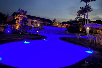 Pool waterfall