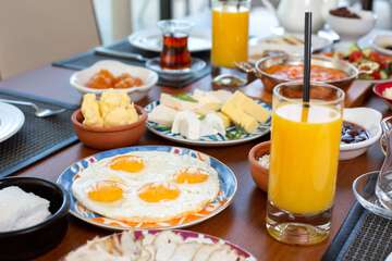Breakfast meal