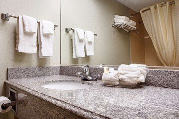 Room 6 of 23