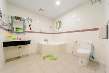 Photo 47