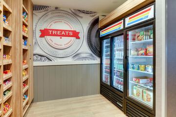 Snack bar
