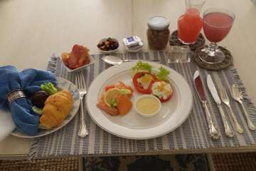 Breakfast meal
