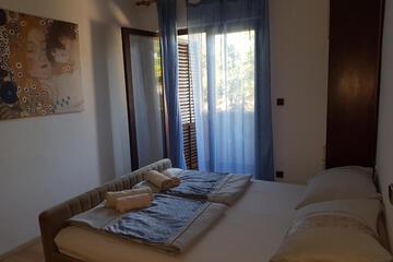 Photo 51