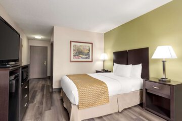 Room 14 of 25