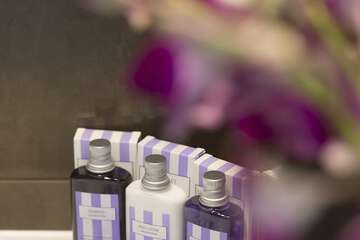 Bathroom amenities