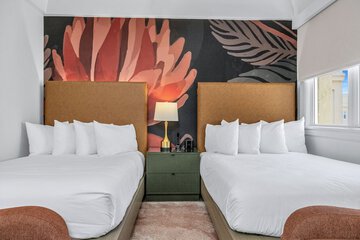 Room 51 of 100