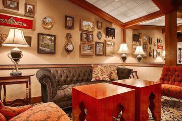 Hotel Interior 9 of 27