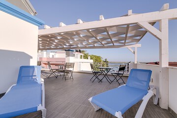 Sundeck