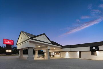 Ramada Hotel & Conference Center by Wyndham Grayling