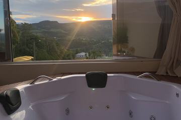 Private spa tub