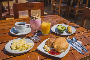 Breakfast meal