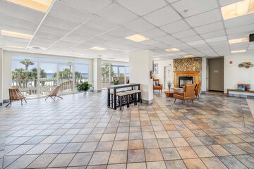 Business Center 30 of 32