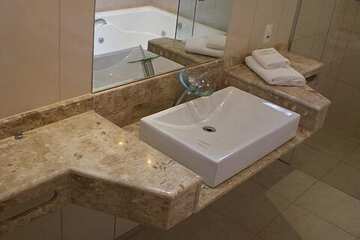 Bathroom sink