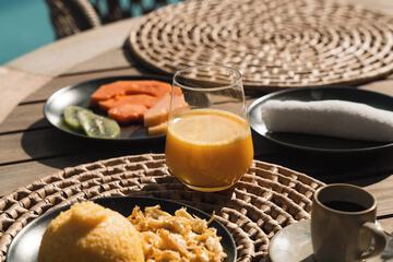 Breakfast meal