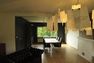 hotel_rooms