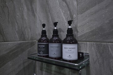 Bathroom amenities