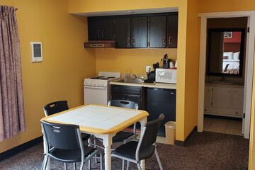 Room 8 of 36