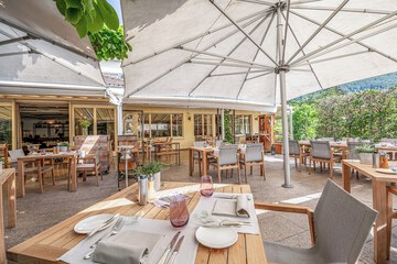 Sundeck