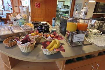 Breakfast buffet