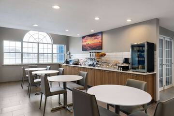 Breakfast/Coffee Service 49 of 50