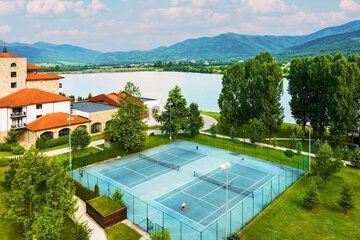 Tennis court