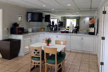 Breakfast area