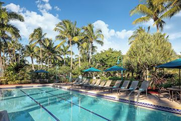 Exercise/lap pool