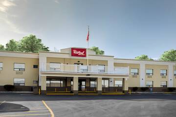 Red Roof Inn & Suites Newburgh ? Stewart Airport