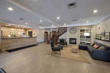 Country Inn & Suites by Radisson Lake George (Queensbury), NY