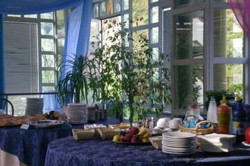 Breakfast area