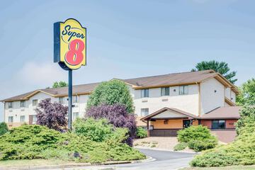 Super 8 by Wyndham Hagerstown I-70