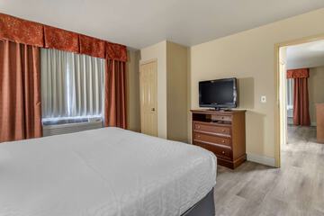Room 9 of 25