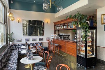 Coffee shop