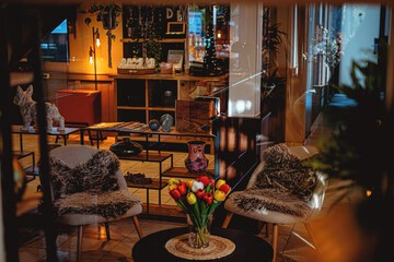 Lobby lounge