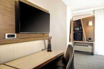 Room 14 of 34