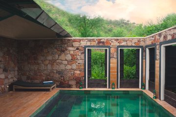 Private pool
