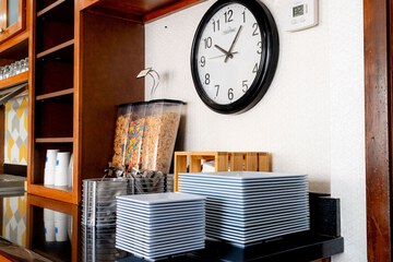 Breakfast/Coffee Service 43 of 67