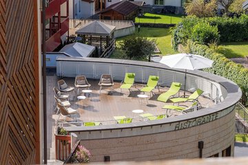 Sundeck