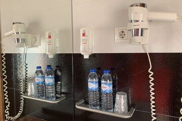 Bathroom amenities