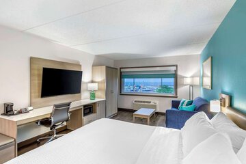 Room 30 of 87