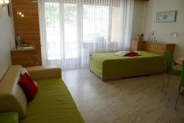 guest_rooms