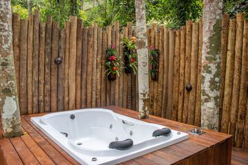 Private spa tub