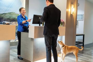 Check-in/check-out kiosk