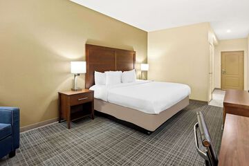 Room 20 of 33