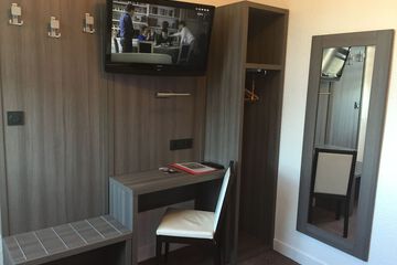 In-room business center