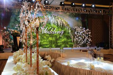 Indoor wedding