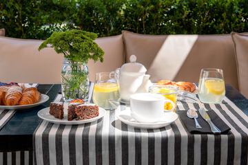 Breakfast meal