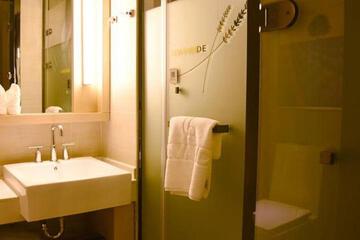 Photo 31