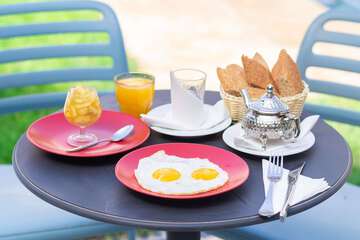 Breakfast area