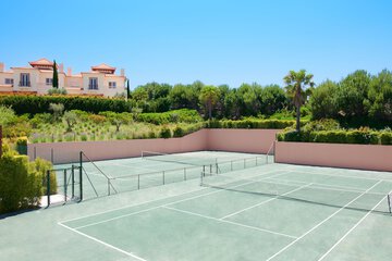 Tennis court